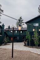 Noon Lodge at Mallard Bay