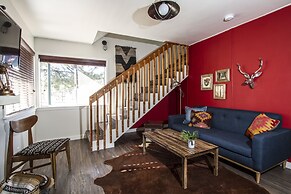 Noon Lodge at Mallard Bay