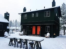 Noon Lodge at Mallard Bay