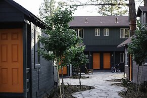 Noon Lodge at Mallard Bay