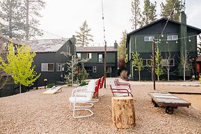 Noon Lodge at Mallard Bay