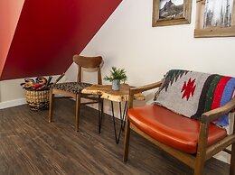 Noon Lodge at Mallard Bay