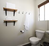 Noon Lodge at Mallard Bay