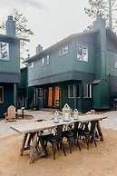 Noon Lodge at Mallard Bay