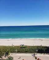 Hollywood Beach Tower