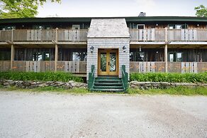 Lotus Mountain Retreat
