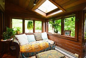 Lotus Mountain Retreat