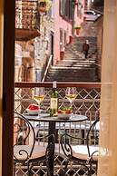 Aetoma Hotel