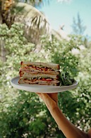 Ser Casasandra Boutique Hotel