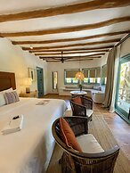 Ser Casasandra Boutique Hotel