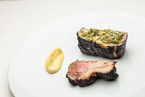 Ser Casasandra Boutique Hotel