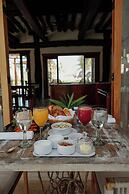 Ser Casasandra Boutique Hotel