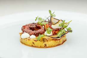 Ser Casasandra Boutique Hotel