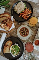 Ser Casasandra Boutique Hotel