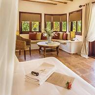 Ser Casasandra Boutique Hotel