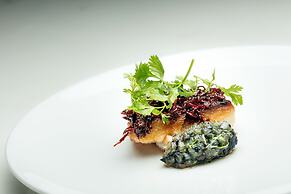 Ser Casasandra Boutique Hotel