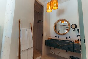 Ser Casasandra Boutique Hotel