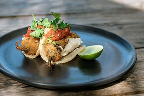 Ser Casasandra Boutique Hotel