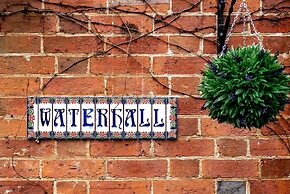 Trivelles Waterhall Country Hotel - Gatwick