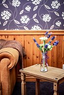 Trivelles Waterhall Country Hotel - Gatwick