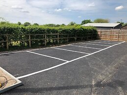 Trivelles Waterhall Country Hotel - Gatwick