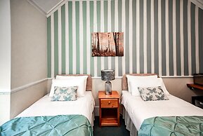 Trivelles Waterhall Country Hotel - Gatwick