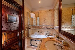 Bellevue Luxury Rooms – San Marco Luxury