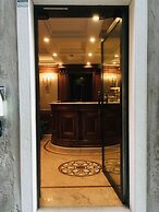 Bellevue Luxury Rooms – San Marco Luxury