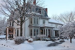 Hartstone Inn