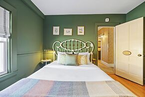 Hartstone Inn