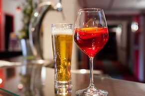 The Originals City, Hôtel Éden