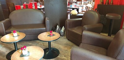 The Originals City, Hôtel Éden