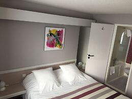 The Originals City, Hôtel Éden