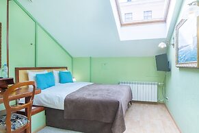 Aristocrat Boutique Hotel