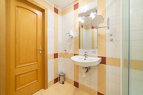 Aristocrat Boutique Hotel