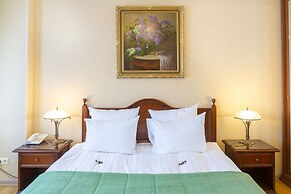 Aristocrat Boutique Hotel