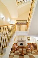 Aristocrat Boutique Hotel