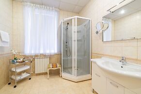 Aristocrat Boutique Hotel