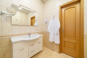 Aristocrat Boutique Hotel