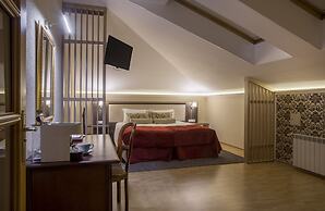 Aristocrat Boutique Hotel