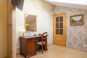 Aristocrat Boutique Hotel