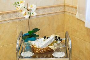 Aristocrat Boutique Hotel