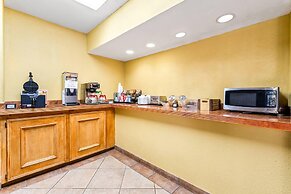 Econo Lodge Del Rio