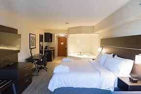 Holiday Inn Express & Suites Brampton by IHG
