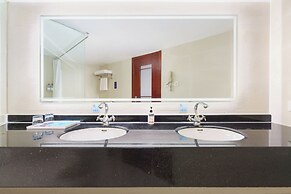 Holiday Inn Express Dalian City Centre by IHG