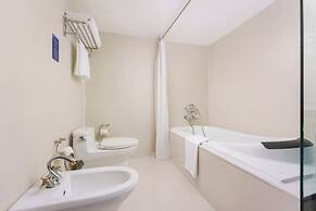 Holiday Inn Express Dalian City Centre by IHG