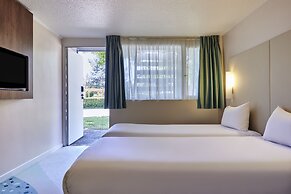 greet Hotel Versailles - Voisins Le Bretonneux