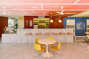 greet Hotel Versailles - Voisins Le Bretonneux