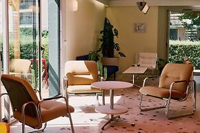 greet Hotel Versailles - Voisins Le Bretonneux
