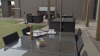 Barwon Heads Resort at 13th Beach